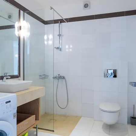 Odysseus וילה Agní